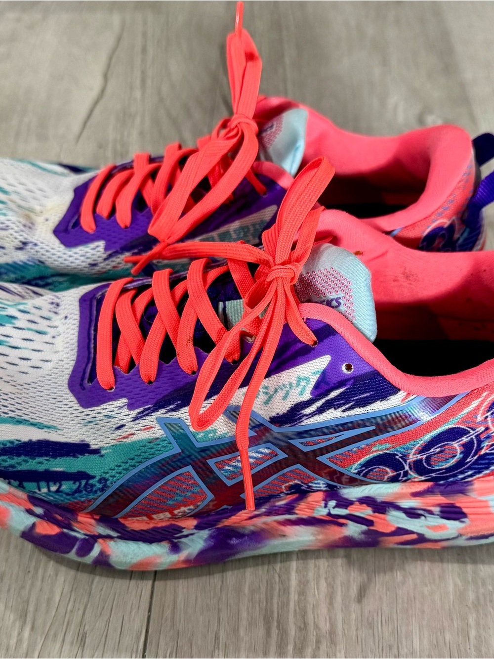 ASICS Noosa Tri 13 Women’s Coral and Purple Athletic Running Shoes - Picture 3 of 6
